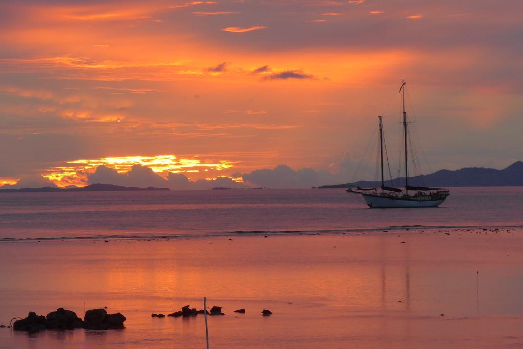 First Landing Beach Resort & Villas Lautoka Buitenkant foto