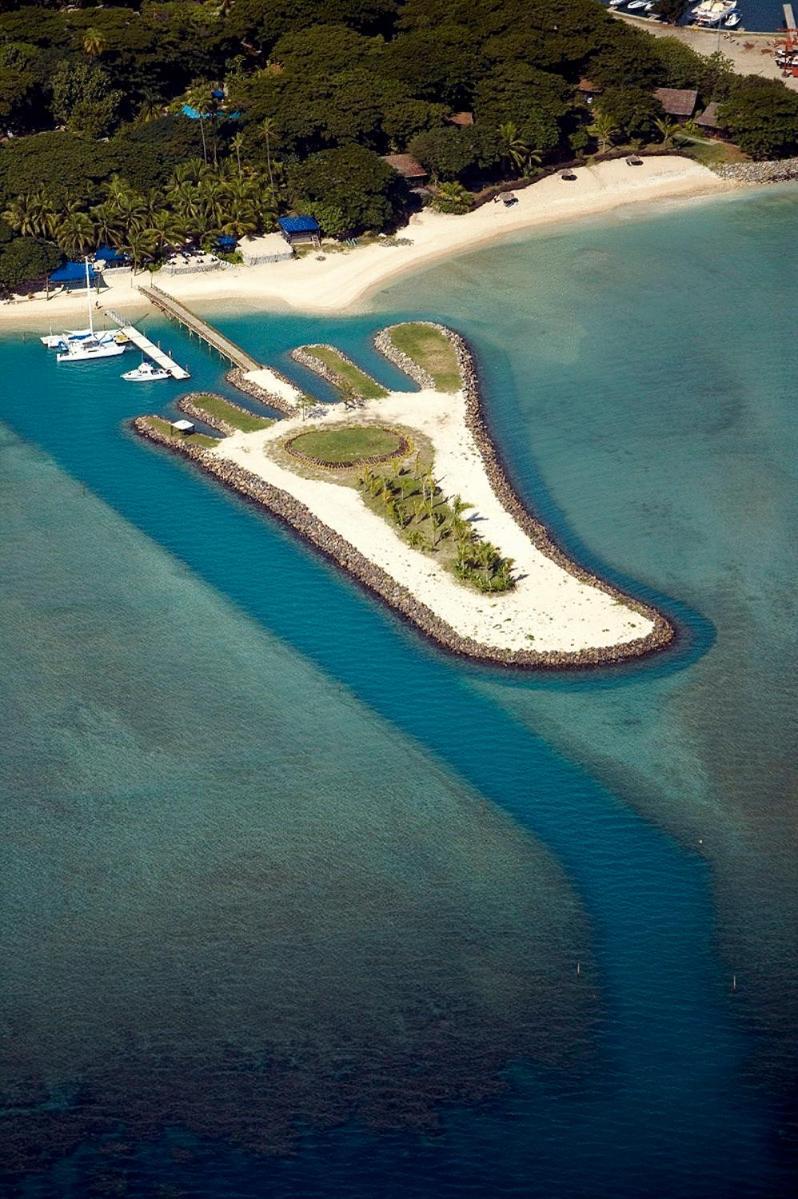 First Landing Beach Resort & Villas Lautoka Buitenkant foto